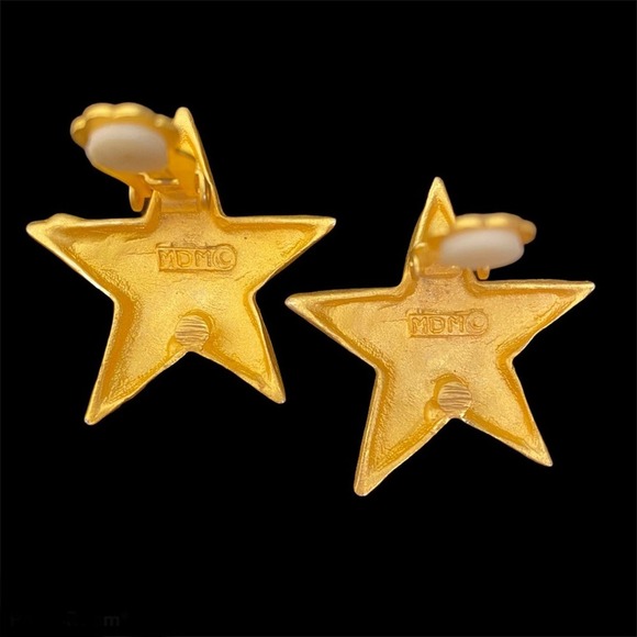 MDM Clip-on Star Earrings - Picture 4 of 4